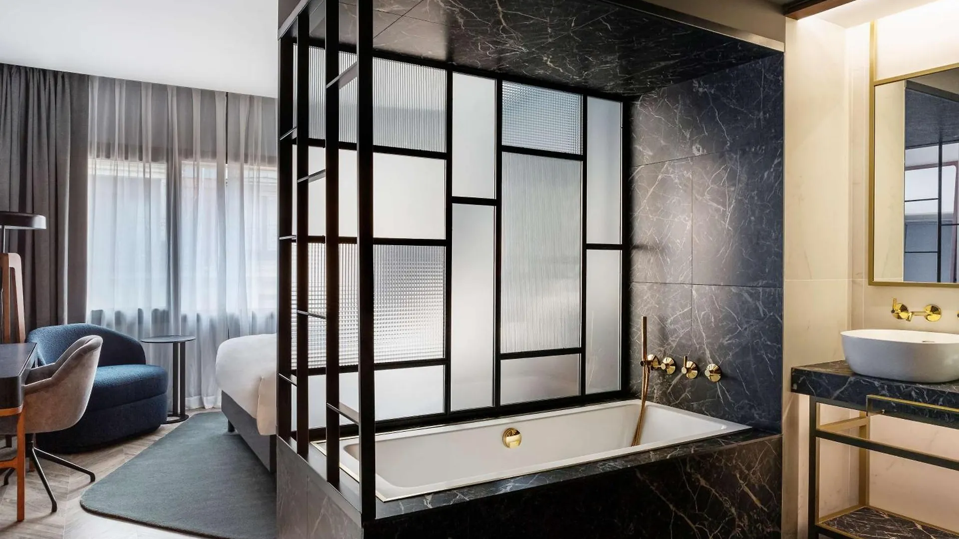 Radisson Collection Bilbao Hotell 5*,